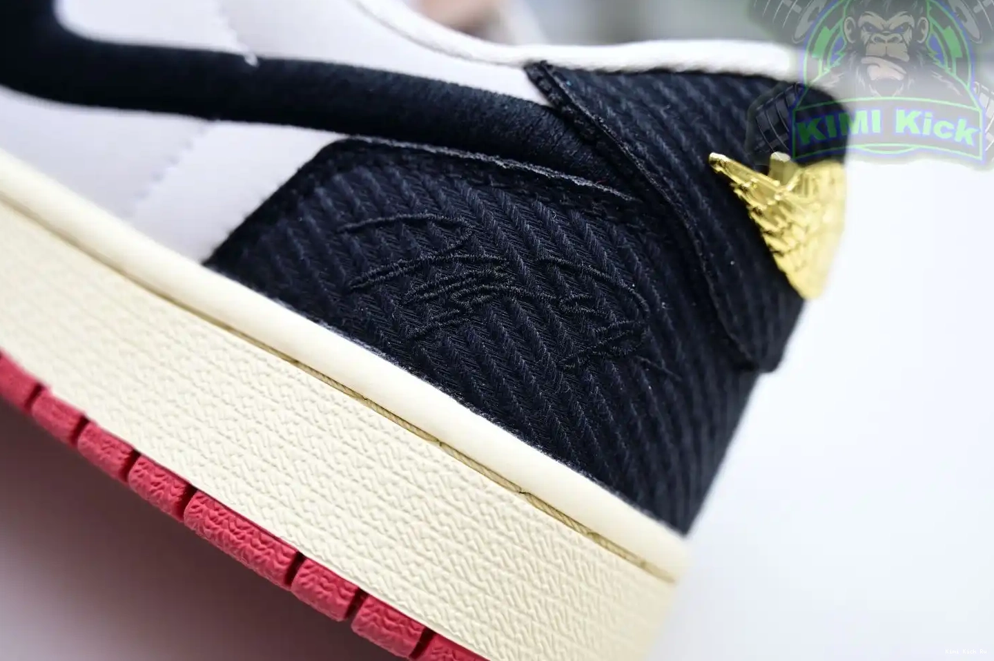 OG Low Air Jordan Kimikick Jordan Room x 1 Trophy “Away” 0613